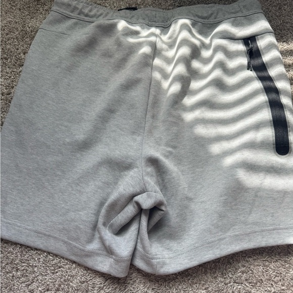 Nike Tech Sweat shorts! - Picture 4 of 4